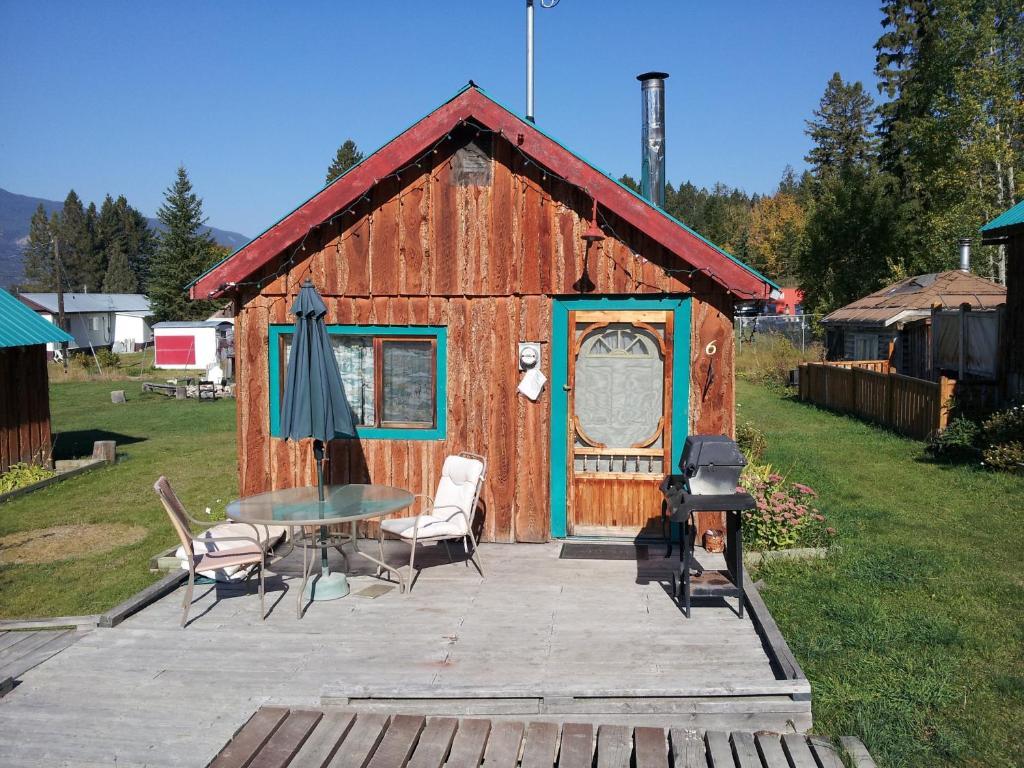 Steamboat Mountain Chalets Hotell Spillimacheen Exteriör bild